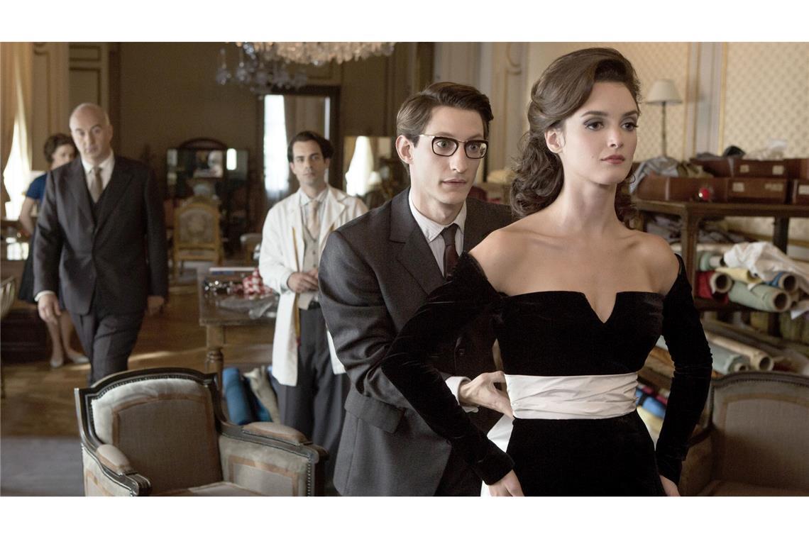 In "Yves Saint Laurent" widmet sich Regisseur Jalil Lespert der frühen Karriere des berühmten Modeschöpfers und seiner engen Beziehung zu Pierre Bergé. (Archivbild)