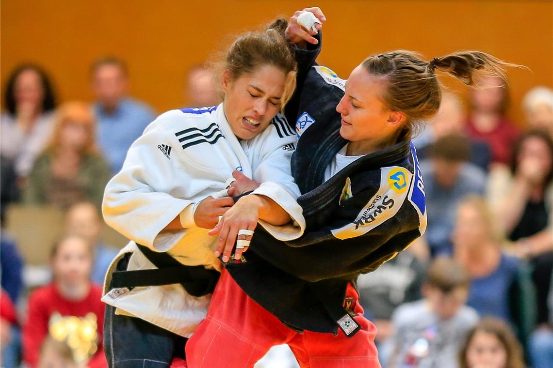 Viel Bewegung bei Judoka der TSG Backnang Ines Beischmidt (rechts) wird nicht mehr für die TSG kämpfen. Foto: Alexander Becher