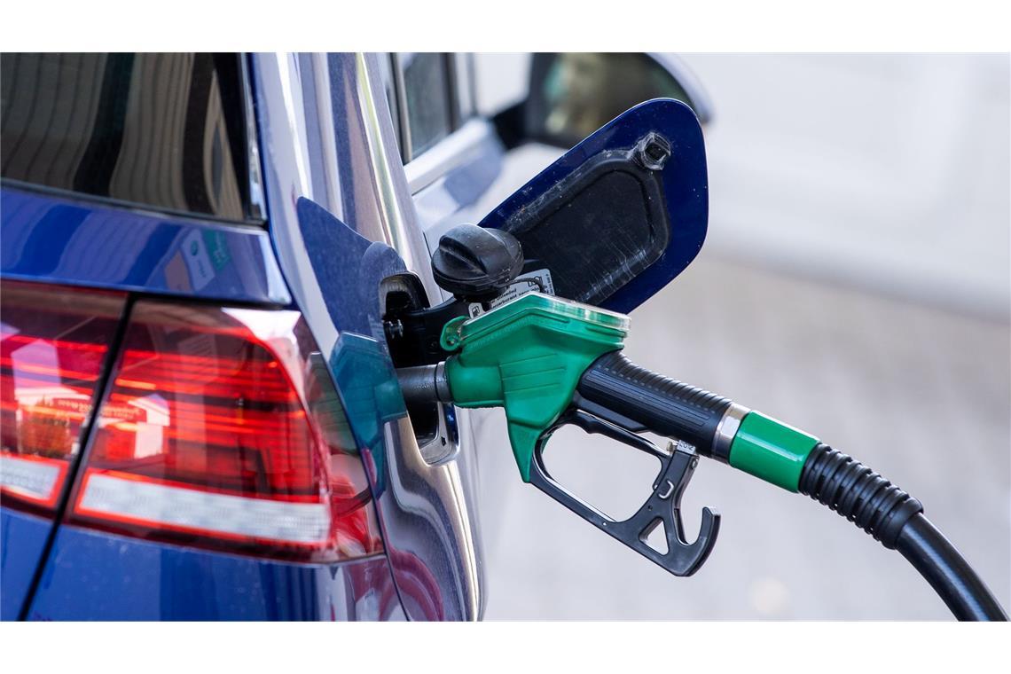 Influencer streuen Zweifel an der Qualität der Kraftstoffe. (Archivbild)