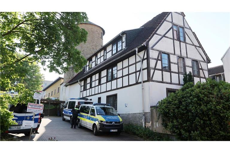 Innenminister Dobrindt verbietet Gruppe "Königreich Deutschland"
