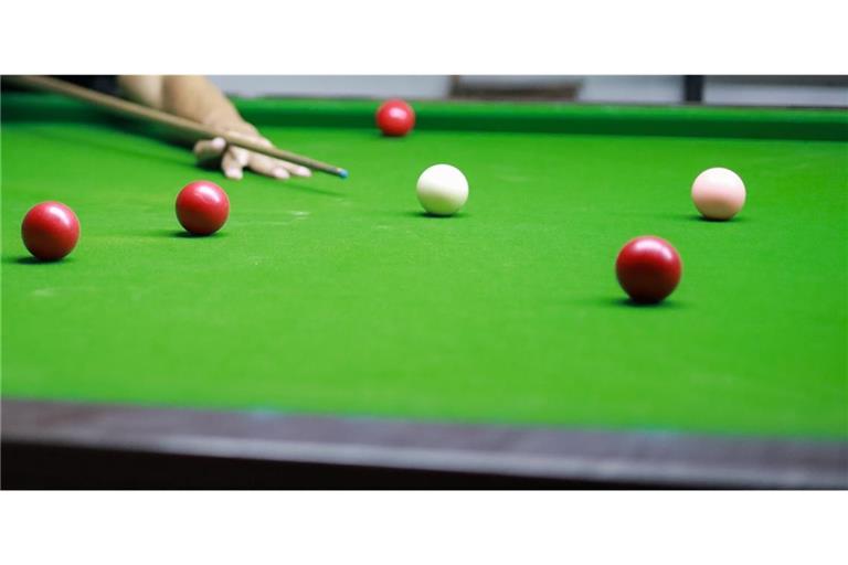 Insgesamt 32 Profis treten bei der Snooker WM 2025 in Sheffield gegeneinander an.