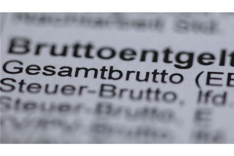 Insgesamt war die Summe der Bruttolöhne und -gehälter 2024 mit 291,2 Milliarden Euro um 5,7 Prozent höher als im Vorjahreszeitraum.