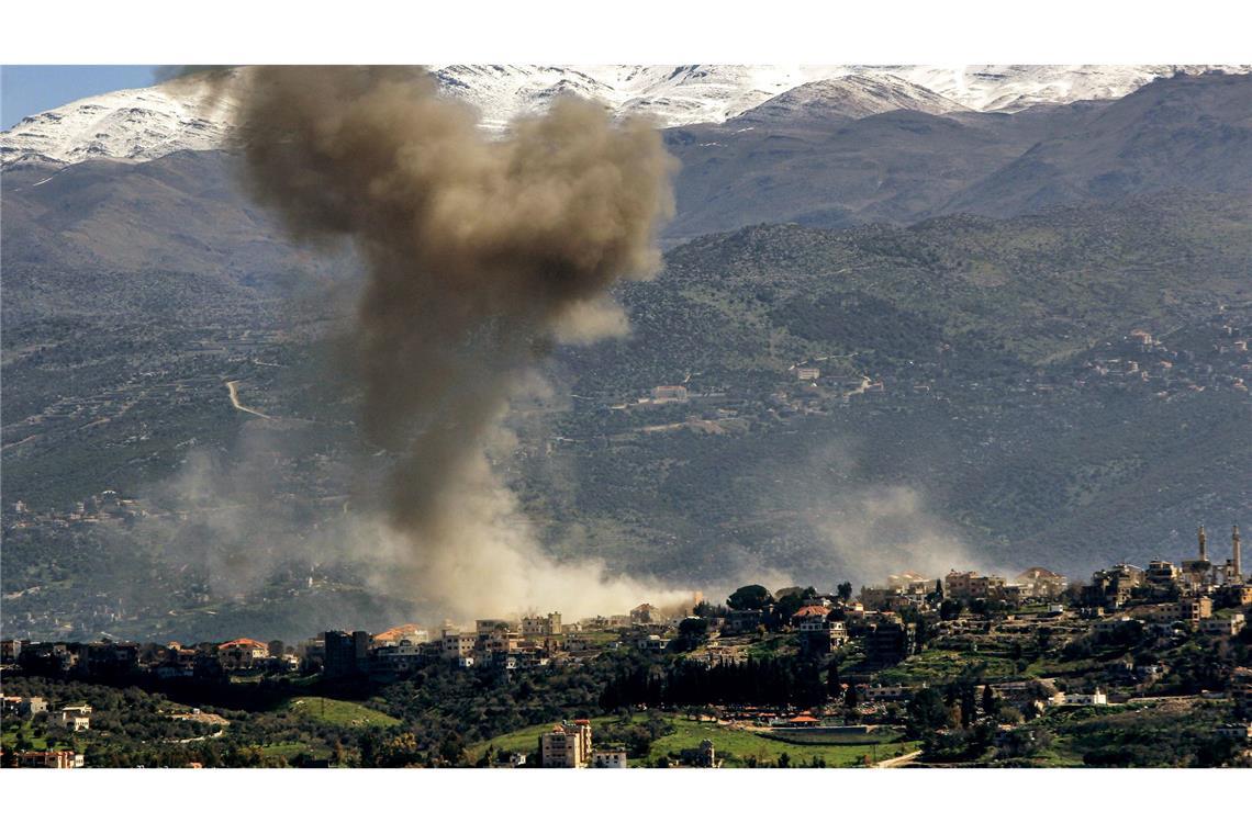 Israel nimmt weiter Ziele der Hisbollah im Libanon ins Visier.