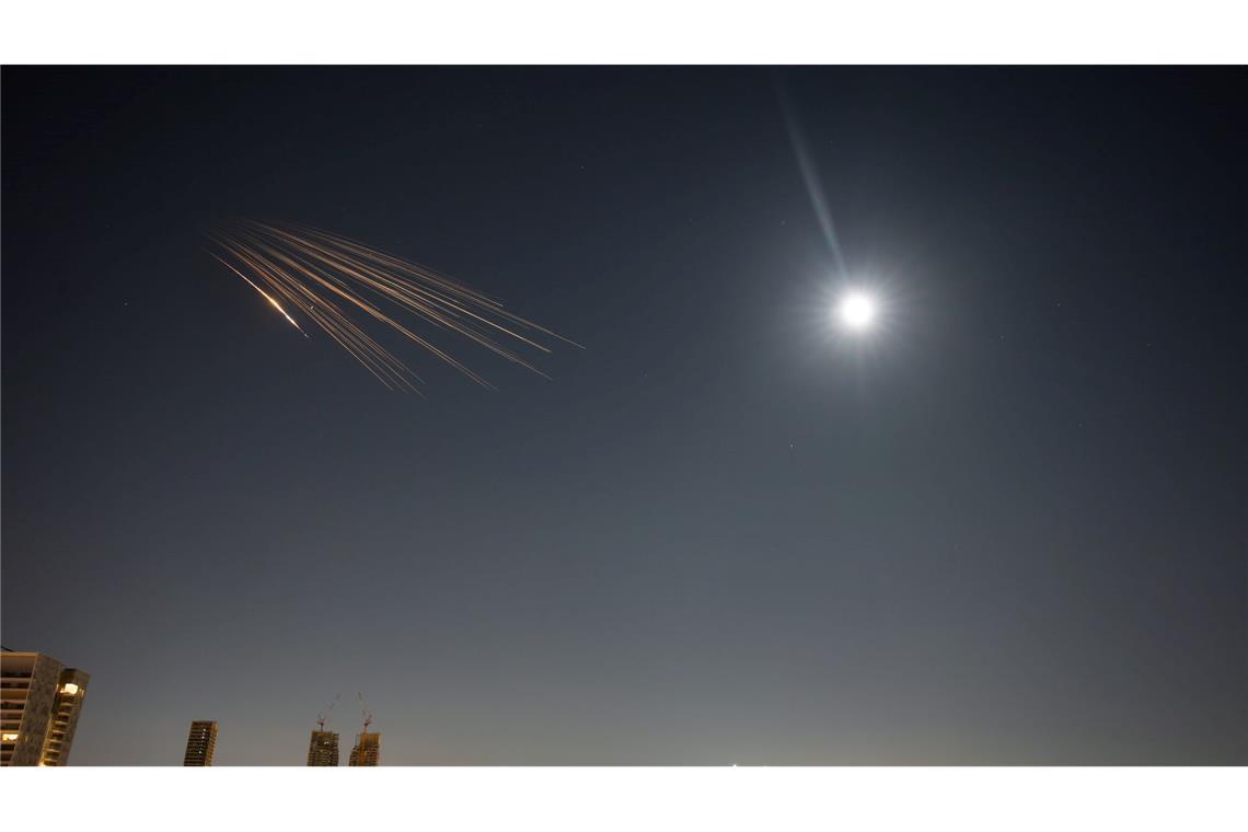 Israel wird vom Iran aus weiterhin mit Raketen beschossen.