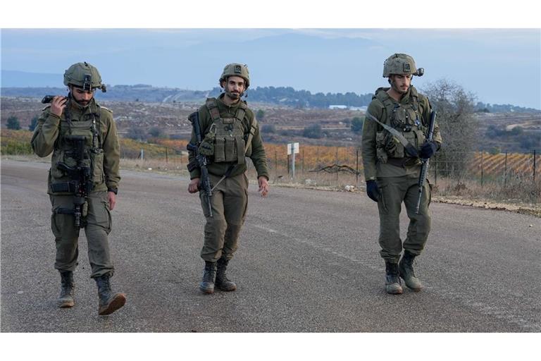 Israelische Soldaten. Die israelische Armee  hat die Bewohner von fünf Ortschaften im Süden des Libanon zur sofortigen Evakuierung aufgerufen (Symbolfoto).
