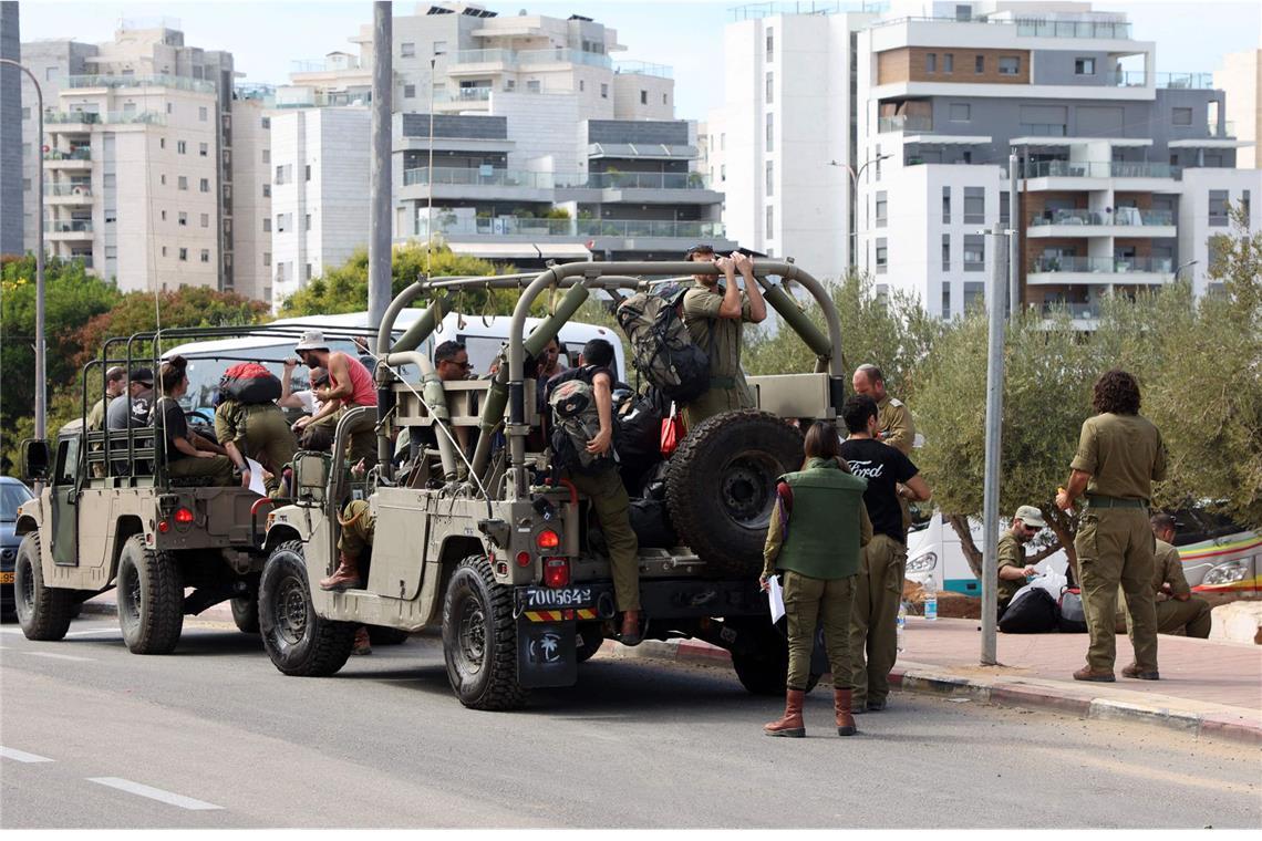 Israels Armee erklärt weitere Hamas-Geisel für tot Israelisches Militär war auf den Straßen unterwegs.