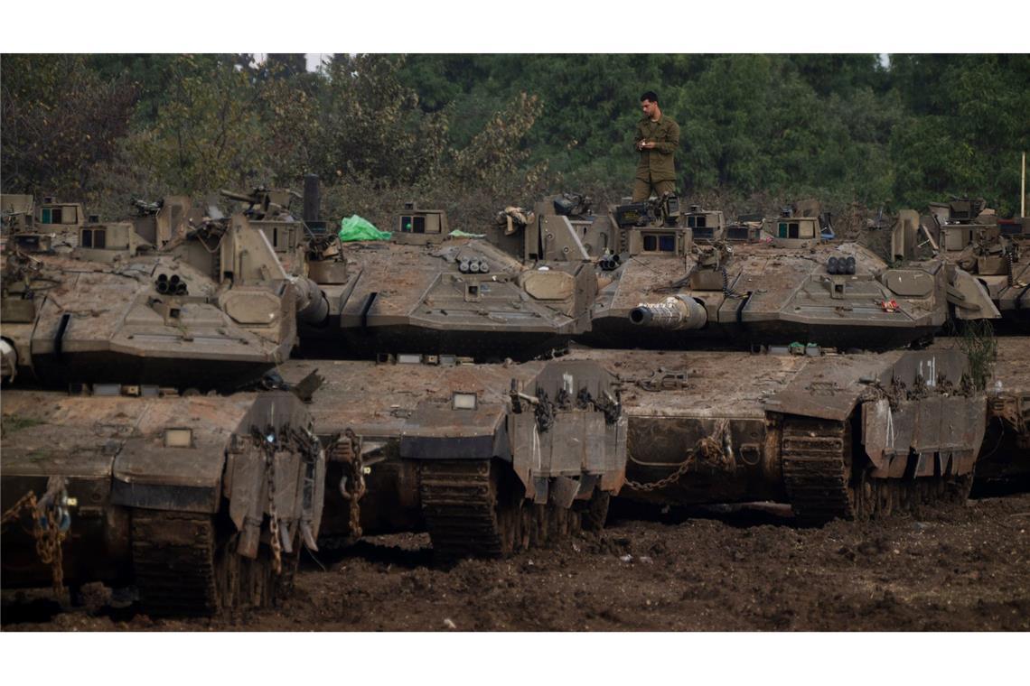 Waffenruhe zwischen Israel und Hisbollah scheint zu halten Israels geht nach eigenen Angaben gegen Verstöße gegen die Waffenruhe-Vereinbarung vor.