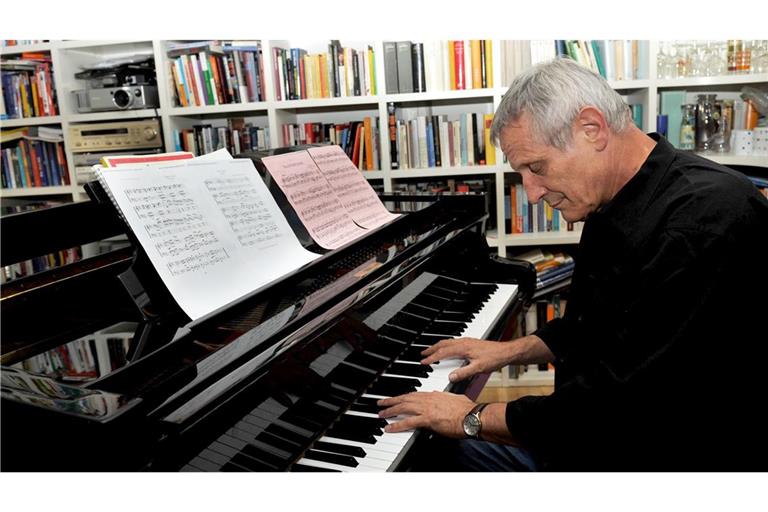 Ist der Alkohol die Ursache? Konstantin Wecker kann nach eigenen Angaben nur noch einfache Lieder spielen.