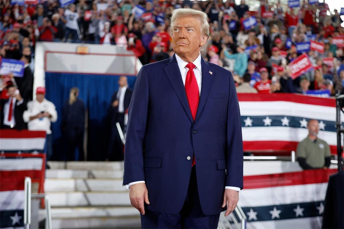 Ein US-Horrorfilm für Deutschland Ist er bald wieder US-Präsident? Donald Trump bei einer Wahlkampfveranstaltung.