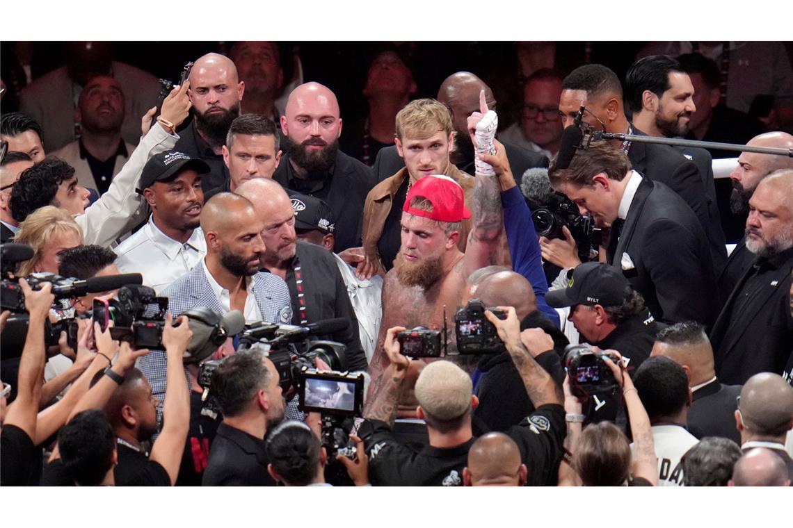 Comeback ohne Happy End: Prügel für Tyson und Netflix Jake Paul gewann den Boxkampf einstimmig nach Punkten.