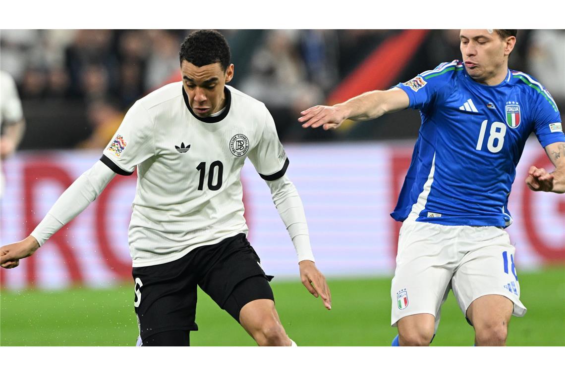VfB-Profis überzeugen bei verrücktem Remis gegen Italien Jamal Musiala (Note 2): Das Offensivjuwel des deutschen Fußballs lieferte am Sonntagabend in Dortmund eine überzeugende Partie ab. Torschütze zum 2:0, nach der schnell ausgeführten Kimmich-Ecke also hellwach. Was auch sonst immer so galt – Musiala zeigte einige starke Offensivaktionen.