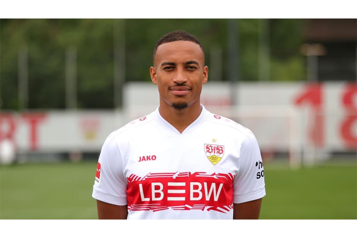 Jamie Leweling (Note 2,5): Kam nach gut einer Stunde auf der linken Außenbahn für Chris Führich ins Spiel, wo er die BVB-Defensive einige Male beschäftigte und sich im Eins-gegen-eins durchsetzen konnte.