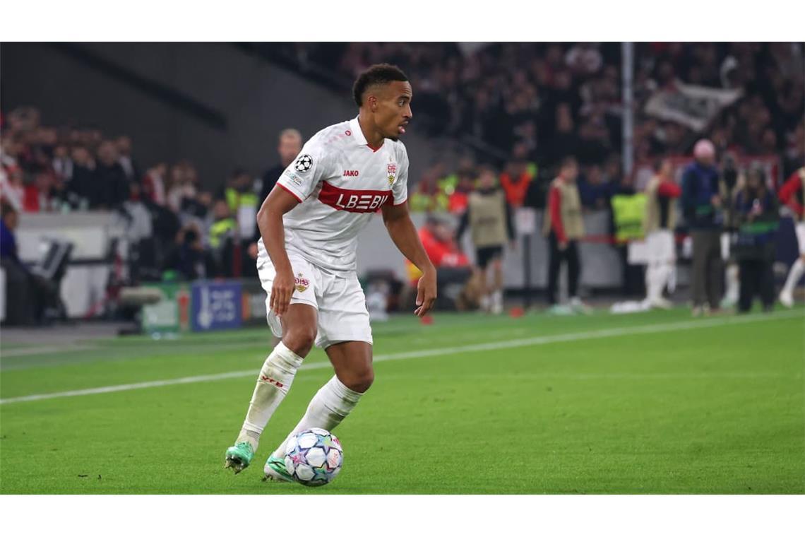 Jamie Leweling (Note 4): Kam in der 56. Minute für Sauer ins Spiel. Hatte zunächst nicht allzu viele Aktionen, bereitete dann aber immerhin den zweiten Stuttgarter Treffer von Demirovic mit einer Flanke auf den zweiten Pfosten vor (83.).