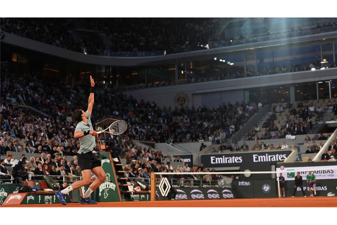 Streit um Abendspiele in Paris: Warum keine Frauen-Matches? Jannik Sinner gegen Arthur Rinderknech bestritten eine Night Session in Paris.