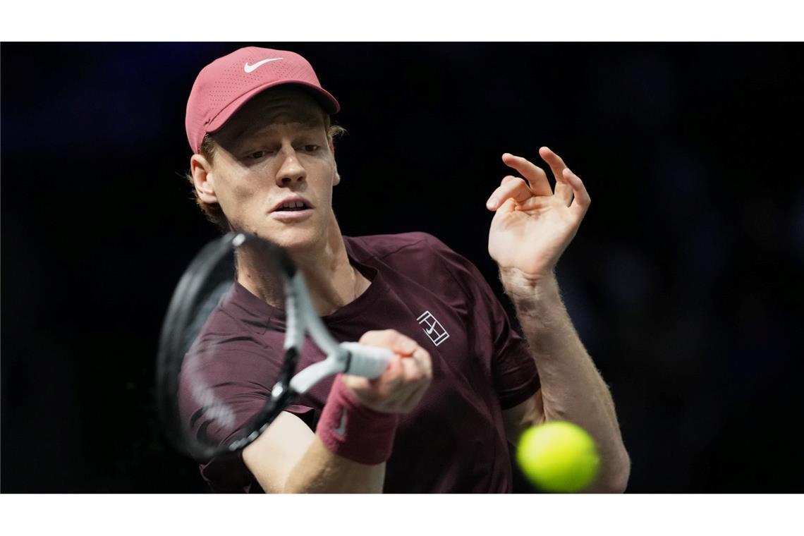 0:6 im ersten Satz: Müder Zverev erlebt Debakel gegen Sinner Jannik Sinner steht in Paris vor seinem nächsten Turniersieg.
