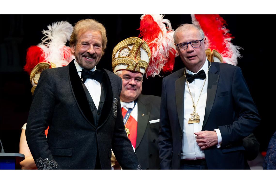 Karl-Valentin-Orden für Günther Jauch Jauch hat jetzt einen Orden, Gottschalks ist geschmolzen.