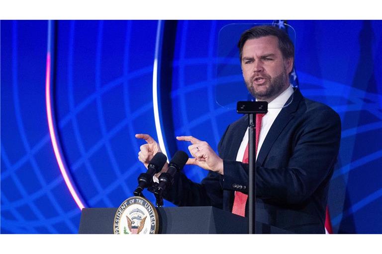 J.D. Vance schloss personelle Konsequenzen nach der Sicherheitspanne aus.