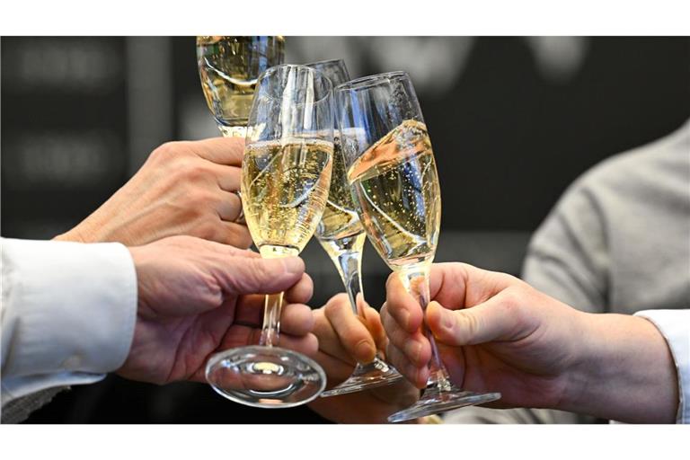 Jeder Fünfte in Deutschland investiert an der Börse. (Archivbild)