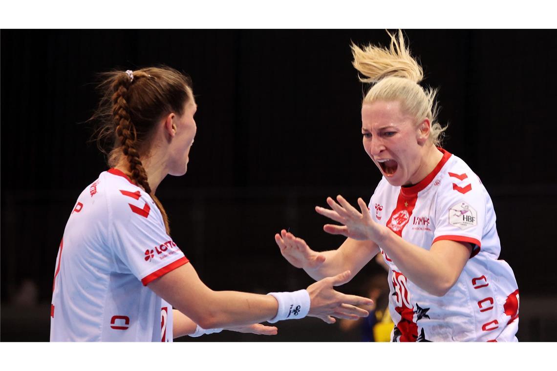 Dank Johanna Bundsens Paraden – HB Ludwigsburg zieht ins Finale ein Jenny Behrend (re.) freut sich ausgelassen.