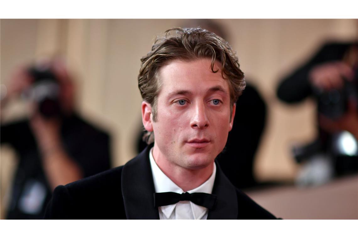 Jeremy Allen White kommt zu den 83. Golden Globes im Beverly Hilton.