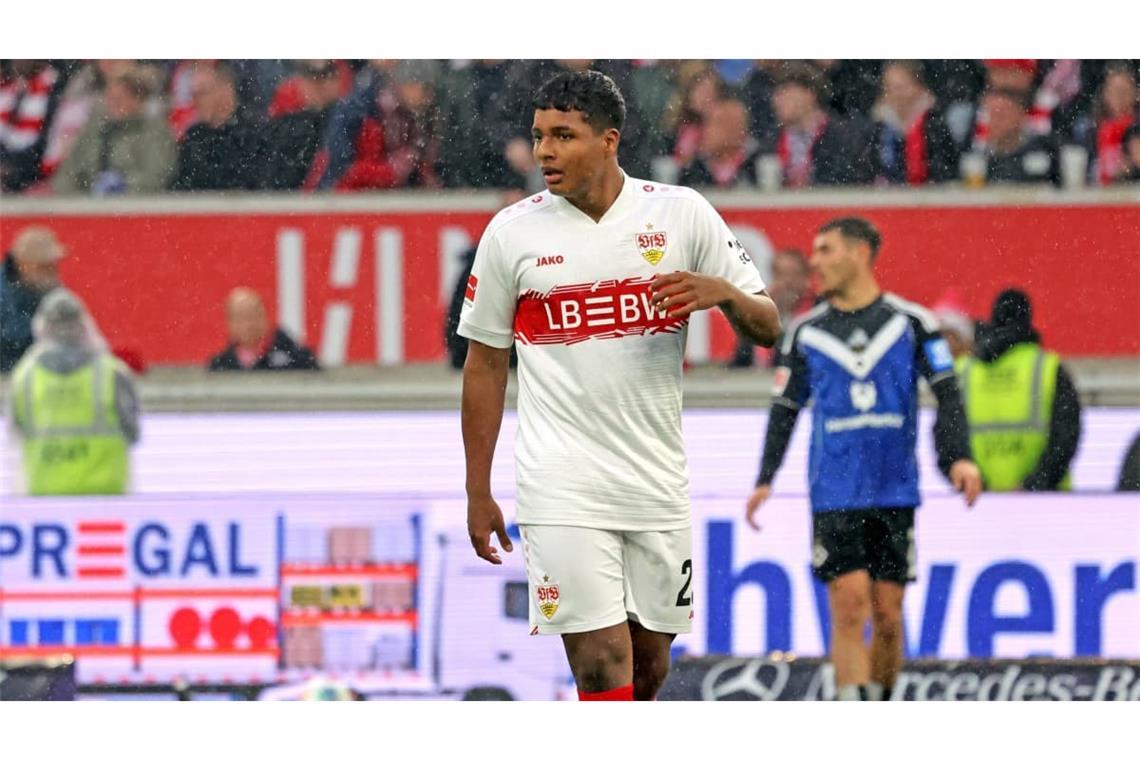 Jeremy Arevalo, Position: Sturm, Geburtstag: 19. März 2005. Größe: 1,80 Meter. Gewicht: 84 Kilogramm. Im Kader seit: 2. Januar 2026. Vertrag bis: 30. Juni 2031.