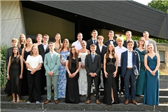 Jetzt haben sie ihr Abitur in der Tasche und können in einen neuen Lebensabschnitt starten. Foto: Elisabeth Klaper