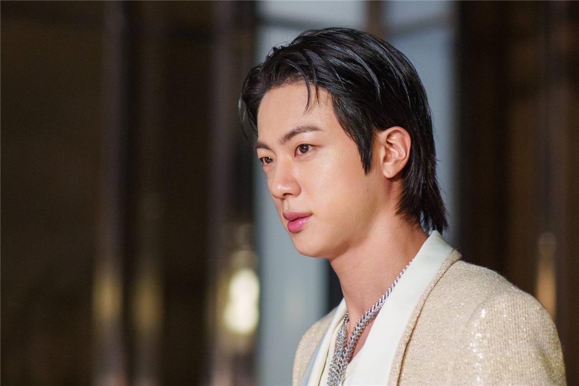 Jin von BTS kündigt neues Album an Jin möchte mit „Echo“ eine tiefere Verbindung zu seinen Fans herstellen.