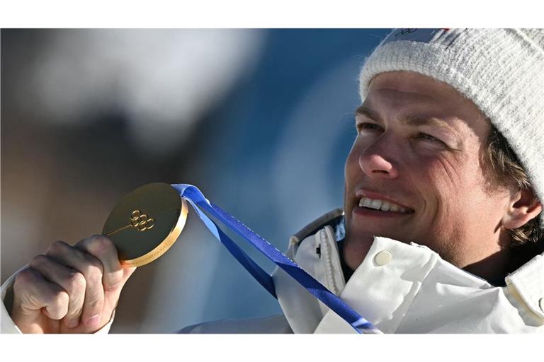 Johannes Hoesflot Klaebo ist Rekordsieger bei Olympischen Winterspielen.