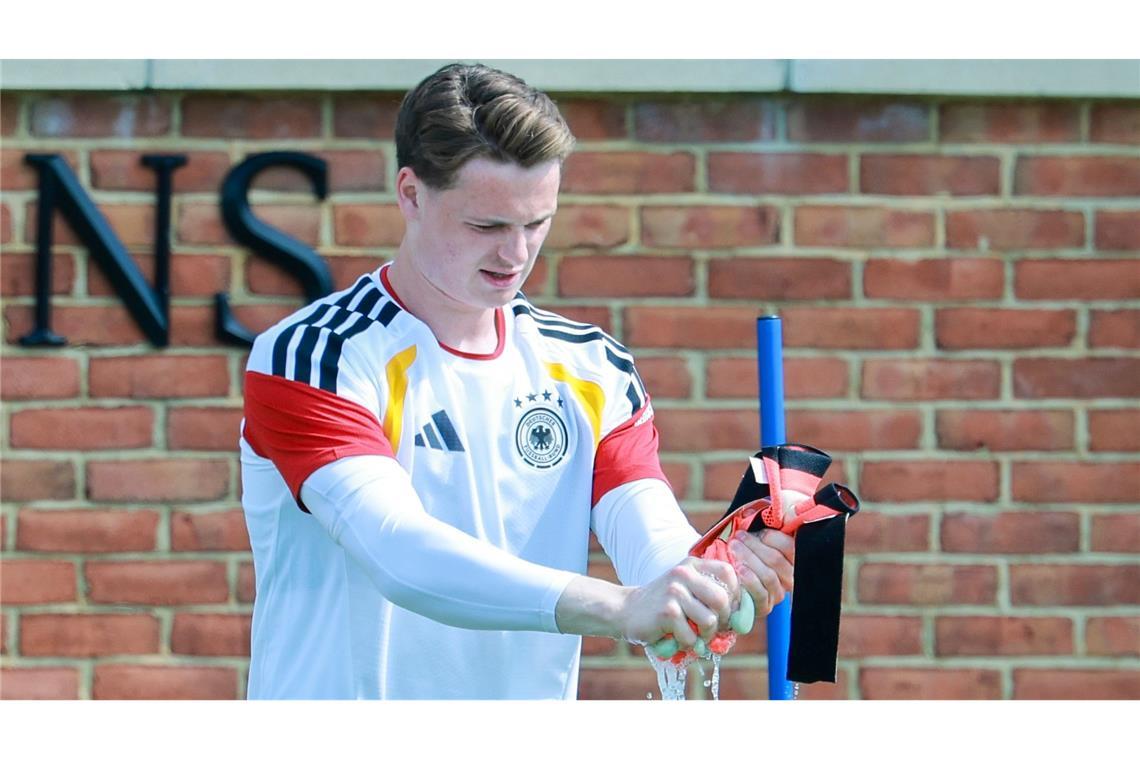 Jonas Urbig gehört nicht zum offiziellen DFB-Kader bei der WM.