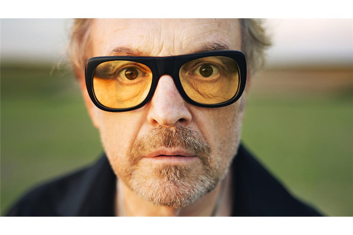 Der mit dem Wolf tanzt Josef Hader, Österreichs bester Kabarettist.