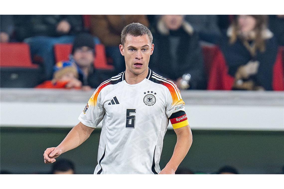 Rückkehrer Goretzka trifft zum Sieg – DFB-Elf gewinnt Viertelfinal-Hinspiel Joshua Kimmich (Note 2): Der Kapitän zeigte gegen die Italiener als Rechtsverteidiger eine solide Leistung hinten und versuchte nach vorne anzukurbeln – gegen die defensivstarken Italiener zunächst meist vergebens. Dann mit der Maßflanke von halbrechts auf den Joker Tim Kleindienst, der kurz nach der Pause per Kopf zum 1:1 traf. Kimmich war wie gewohnt ein Aktivposten – und lieferte mit punktgenauer Ecke auch die Vorlage zum 2:1 durch Leon Goretzka.