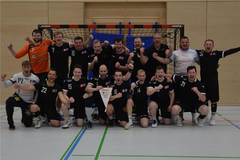 Jubel bei den HSG-Handballern nach dem erfolgreichen Fight im „Endspiel“ um die Meisterschaft. Foto: privat