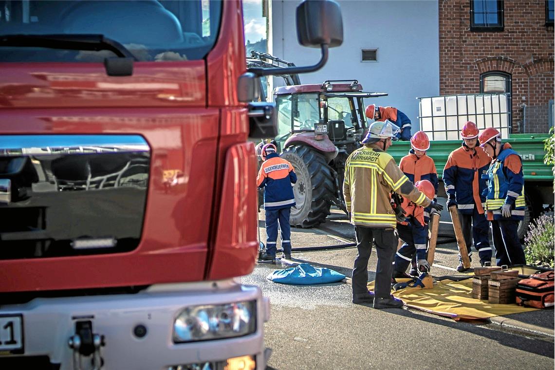 Jugendfeuerwehr Murrhardt - Eindrücke aus dem Training.