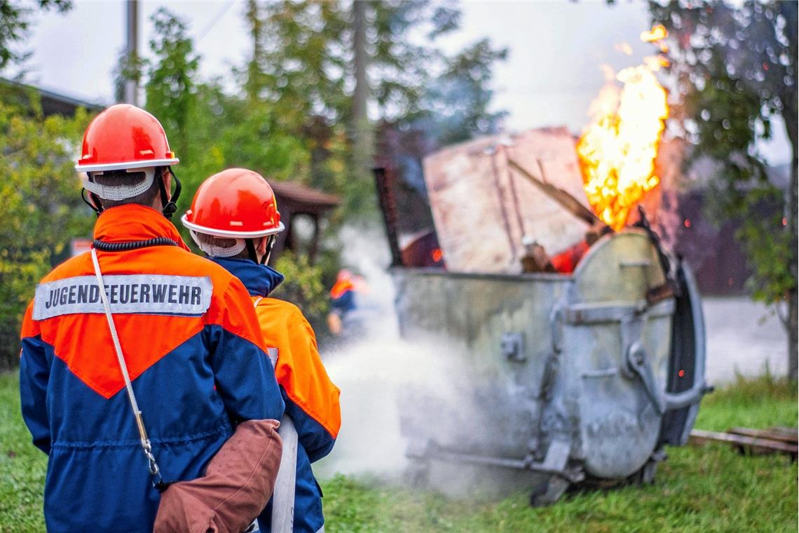 Jugendfeuerwehr Murrhardt - Eindrücke aus dem Training.