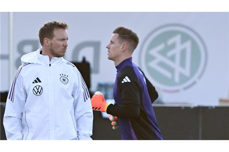 Julian Nagelsmann hält den Platz im Tor für ter Stegen frei, sofern er fit wird.