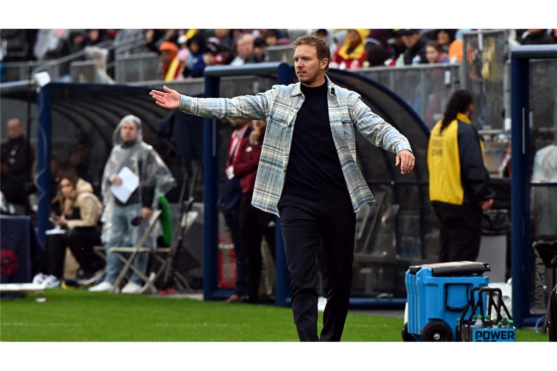 Zwei Jahre Nagelsmann: Wo endet die wilde Achterbahnfahrt? Julian Nagelsmann im Herbst 2023 bei seiner Bundestrainer-Premiere in Hartford gegen die USA. (Archivbild)