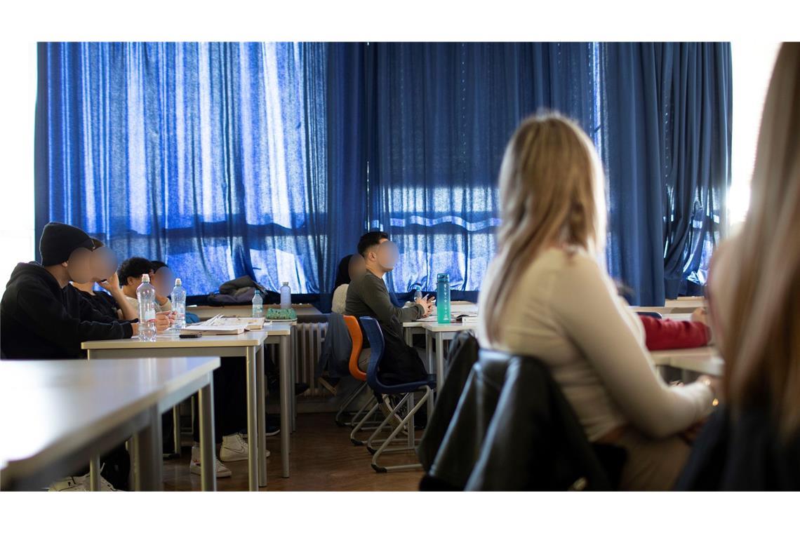 Umfrage: Wahlkampf geht an jungen Menschen vorbei Junge Menschen trauen der Politik nicht zu, Lösungen für Probleme zu liefern (Symbolfoto).
