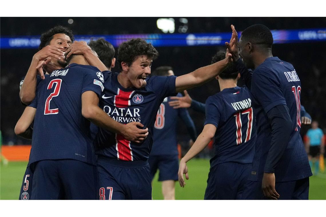 Mbappé ist passé: Junges PSG will "Geschichte schreiben" Junge Profis wie João Neves (Mitte) statt der ganz großen Stars haben Paris Saint-Germain in das Finale der Champions League geführt.