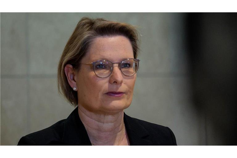 Justizministerin Hubig trifft mit Plänen zum Mietrecht in der Immobilienbranche auf Kritik. (Archivbild)