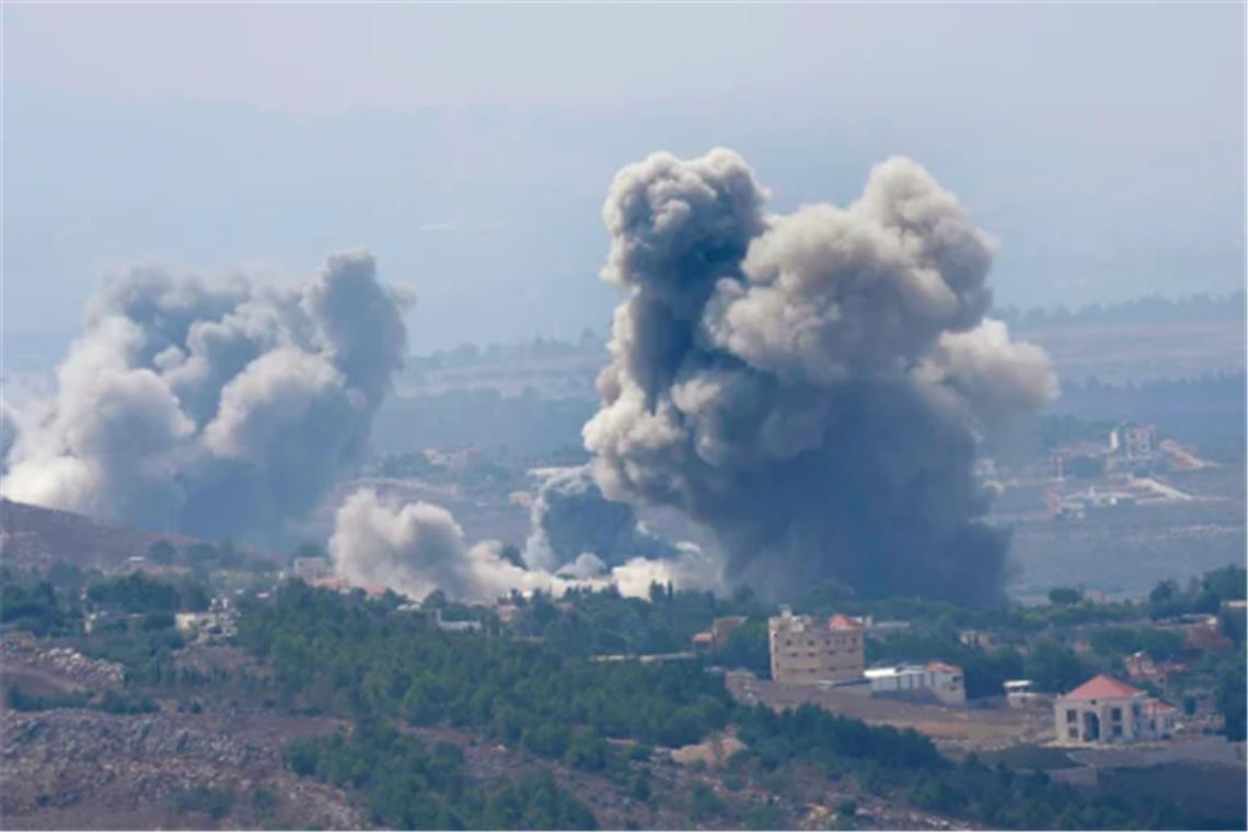 Israels Armee erklärt weitere Hamas-Geisel für tot Kämpfer der Hisbollah und israelische Truppen liefern sich weiter direkte Gefechte im Süden des Libanon.