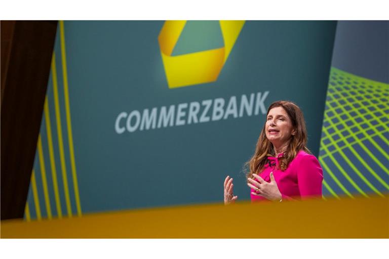 Kämpft um die Eigenständigkeit der Commerzbank: Konzernchefin Bettina Orlopp.