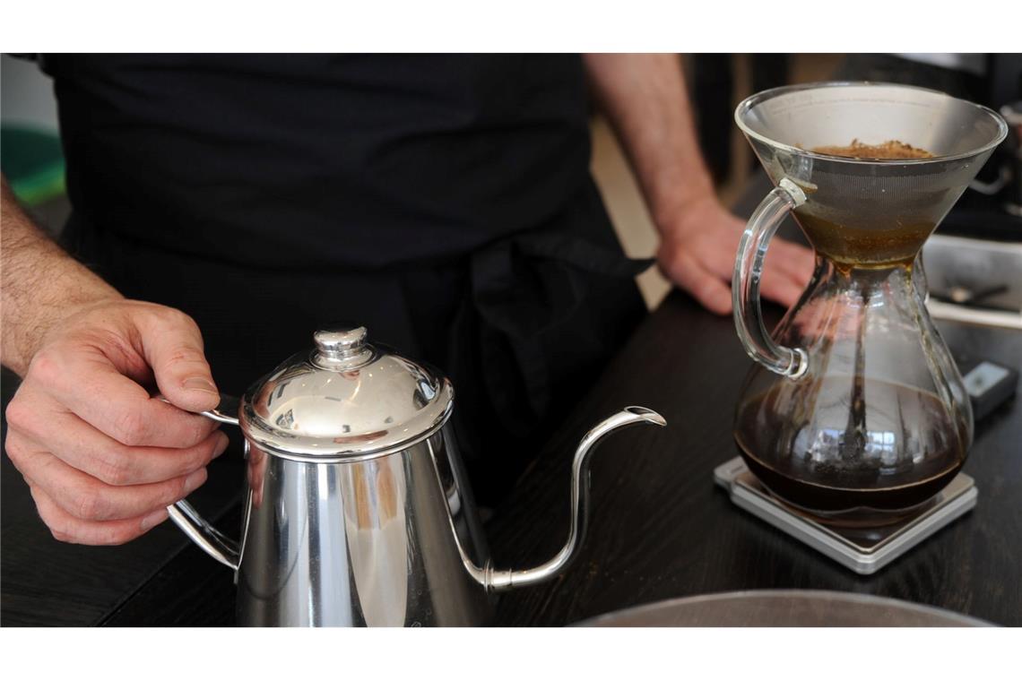 Kaffee zu schwach? Physiker haben Tipps Kaffee ist eines der beliebtesten Getränke in Deutschland. (Archivbild)