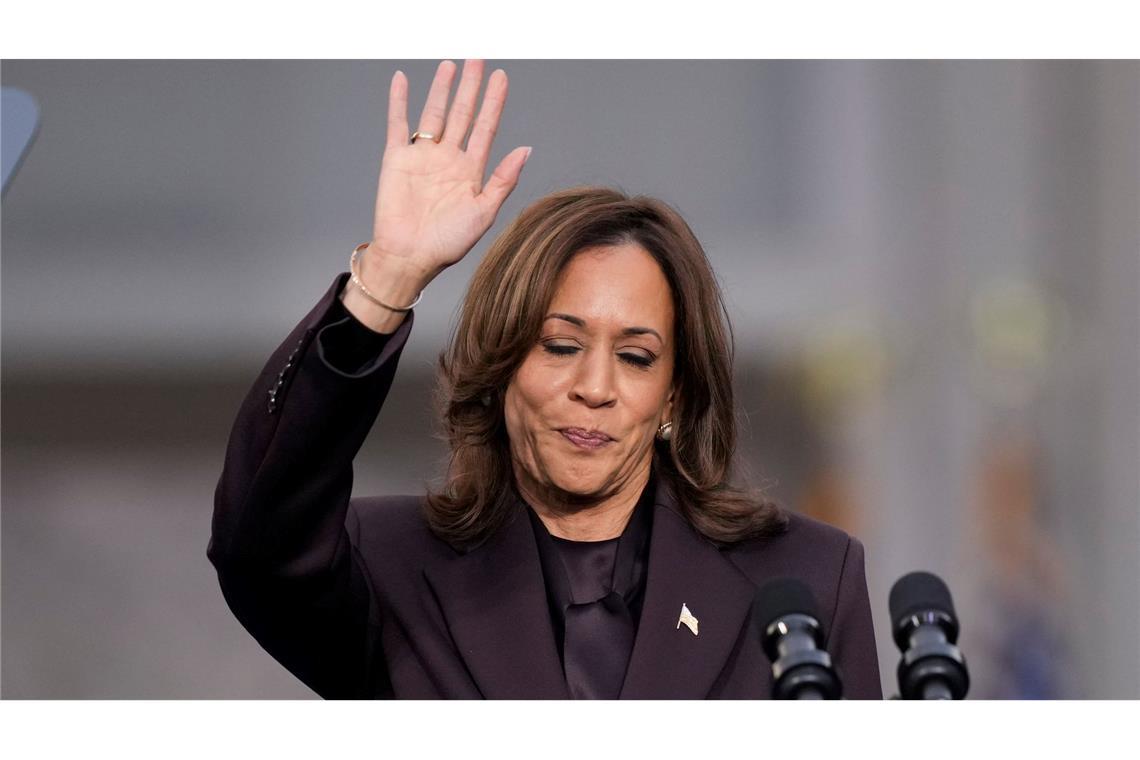 Harris räumt Niederlage ein: Weiter für Demokratie kämpfen Kamala Harris gestand ihre Niederlage öffentlich ein.
