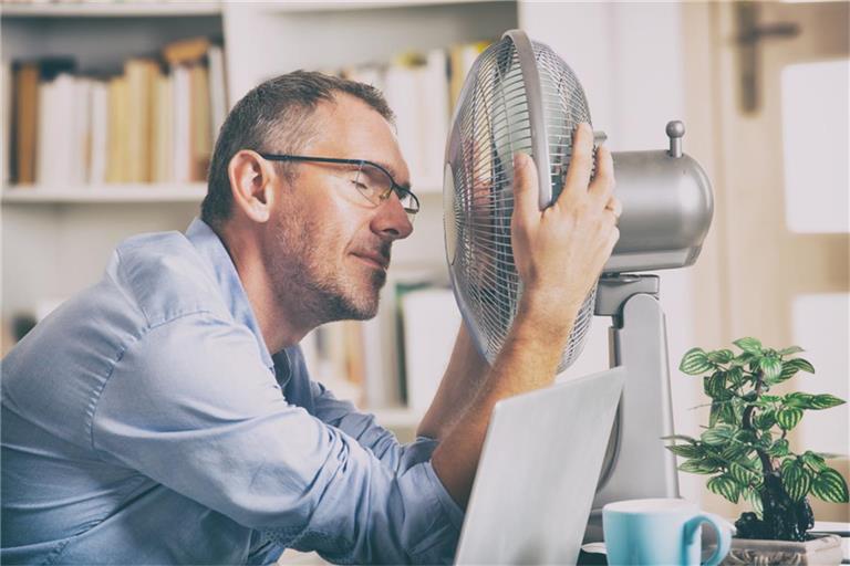 Kann man bei Hitze im Büro einfach frei machen?