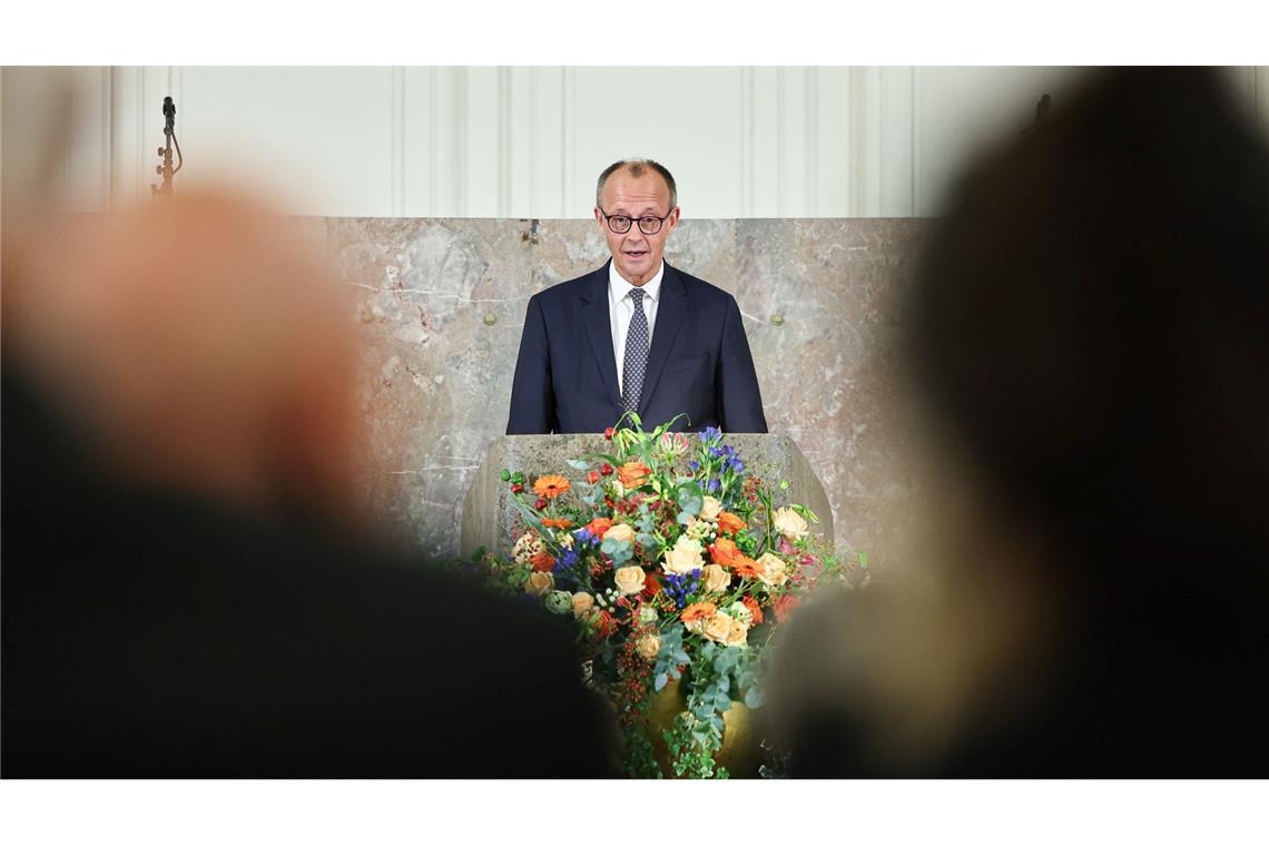 Kanzler Merz bezeichnete Friedrich von Metzler als "herausragenden Bankier" und "Menschenfreund".