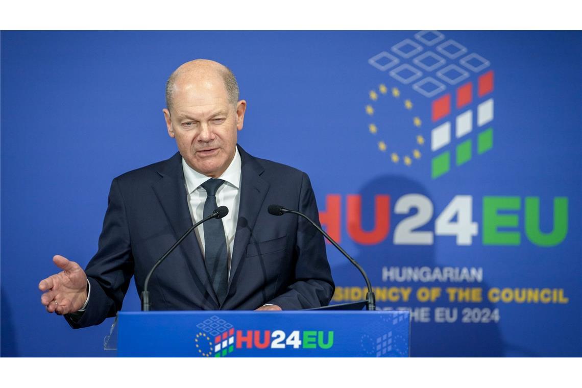 Scholz gesprächsbereit bei Wahltermin - Wahlleiterin warnt Kanzler Olaf Scholz hatte die Vertrauensfrage eigentlich für Januar angekündigt - jetzt zeigt er sich verhandlungsbereit.