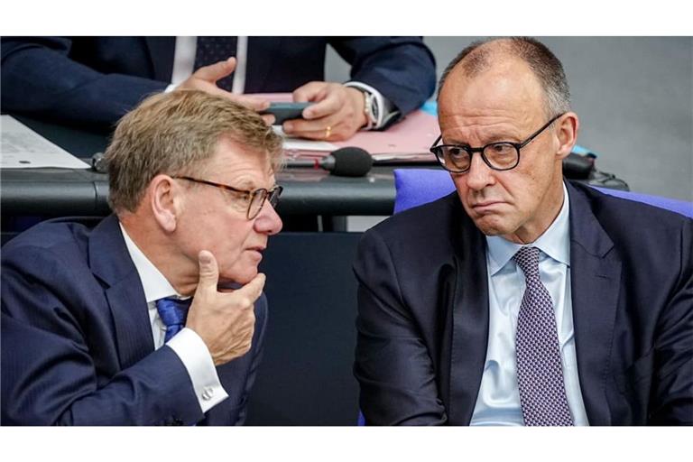 Kanzler und Außenminister: Weil Friedrich Merz (r.) wegen der aktuellen Lage nicht nach New York reisen kann, wird er von Außenminister Johann Wadephul (l.) bei der Generaldebatte in der UN-Vollversammlung vertreten.