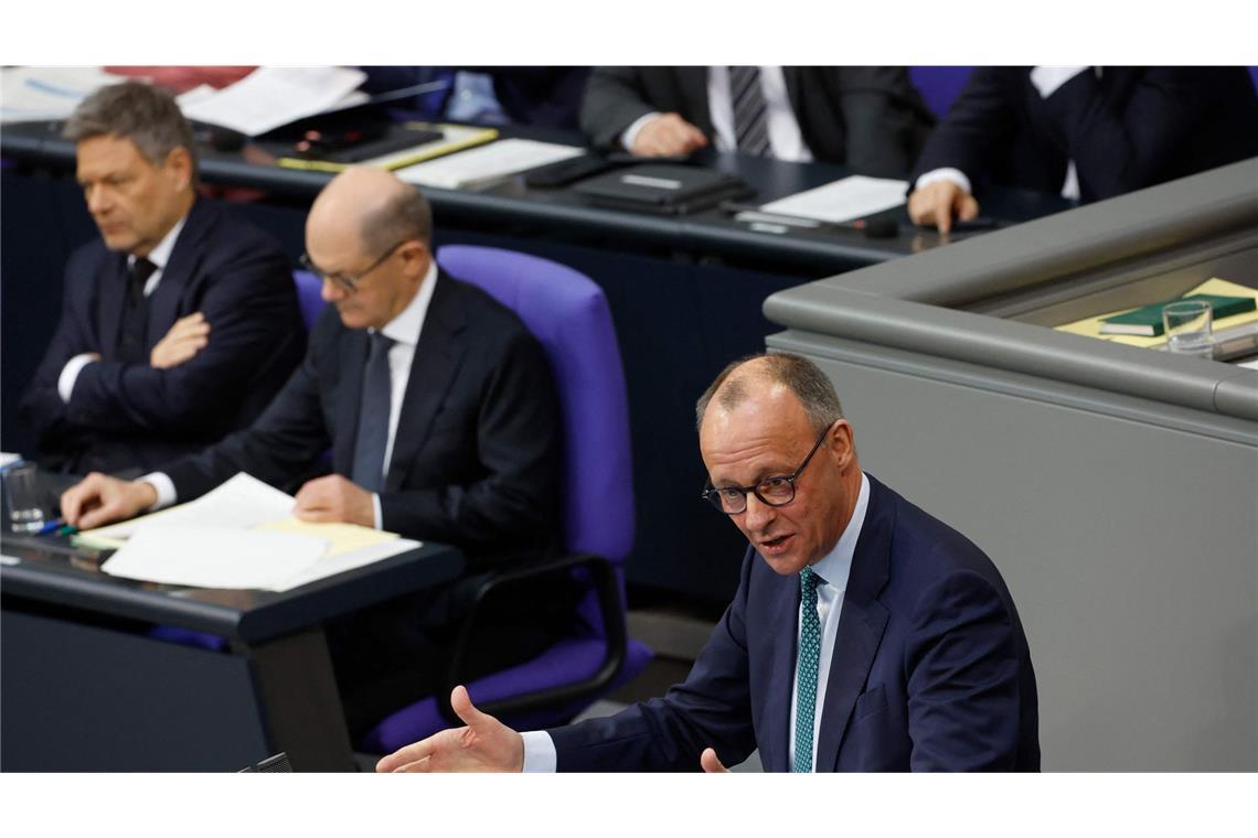 Welche Koalitionen sind nach der Wahl möglich? Kanzlerkandidaten Merz, Scholz und Habeck (v. re.): Noch Gegner, bald schon Koalitionspartner?