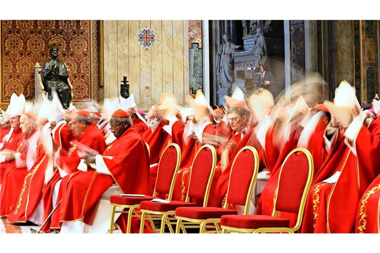 Kardinäle aus aller Welt wählen den neuen Papst.