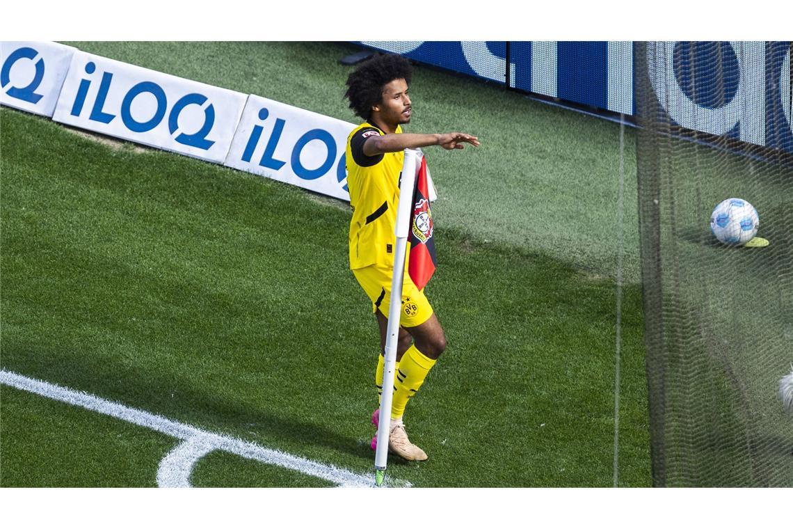 Karim Adeyemi, Borussia Dortmund: Während seiner Zeit bei RB Salzburg galt Adeyemi als große Hoffnung im deutschen Sturm. Erfüllen konnte er diese Erwartung bislang nur bedingt. Seine Verletzungsanfälligkeit macht dem gebürtigen Münchner seit seinem Wechsel 2022 zum BVB immer wieder einen Strich durch die Rechnung. Trotz dieser unglücklichen Umstände ist Adeyemi ein wichtiger Mannschaftsteil von Schwarz-Gelb und steht regelmäßig im Kader der deutschen Nationalmannschaft.